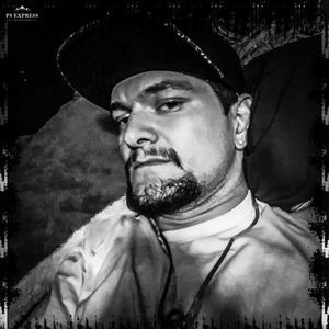 Meet your Posher, Travis